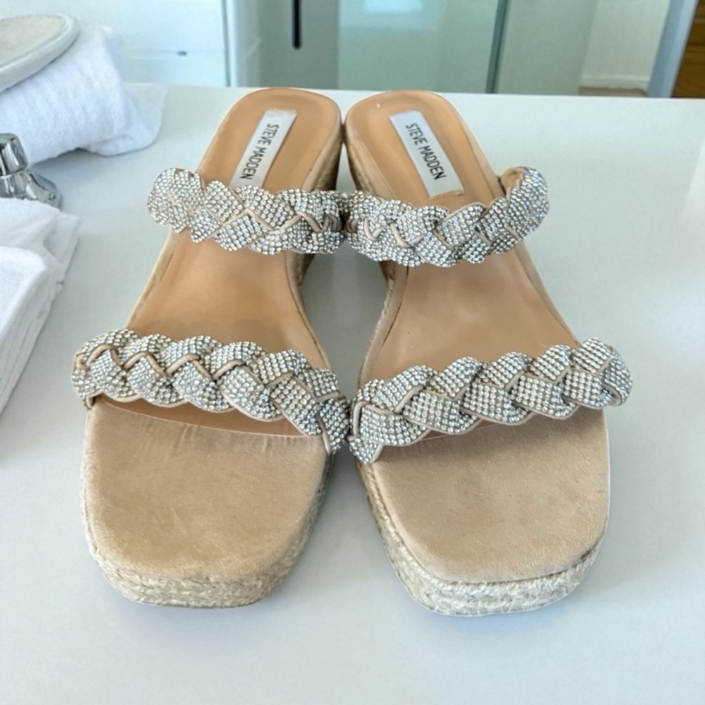 Steve Madden Women's Jewel Braided Wedge
Sandals, Rhinestone size 9 - Picture 3 of 5